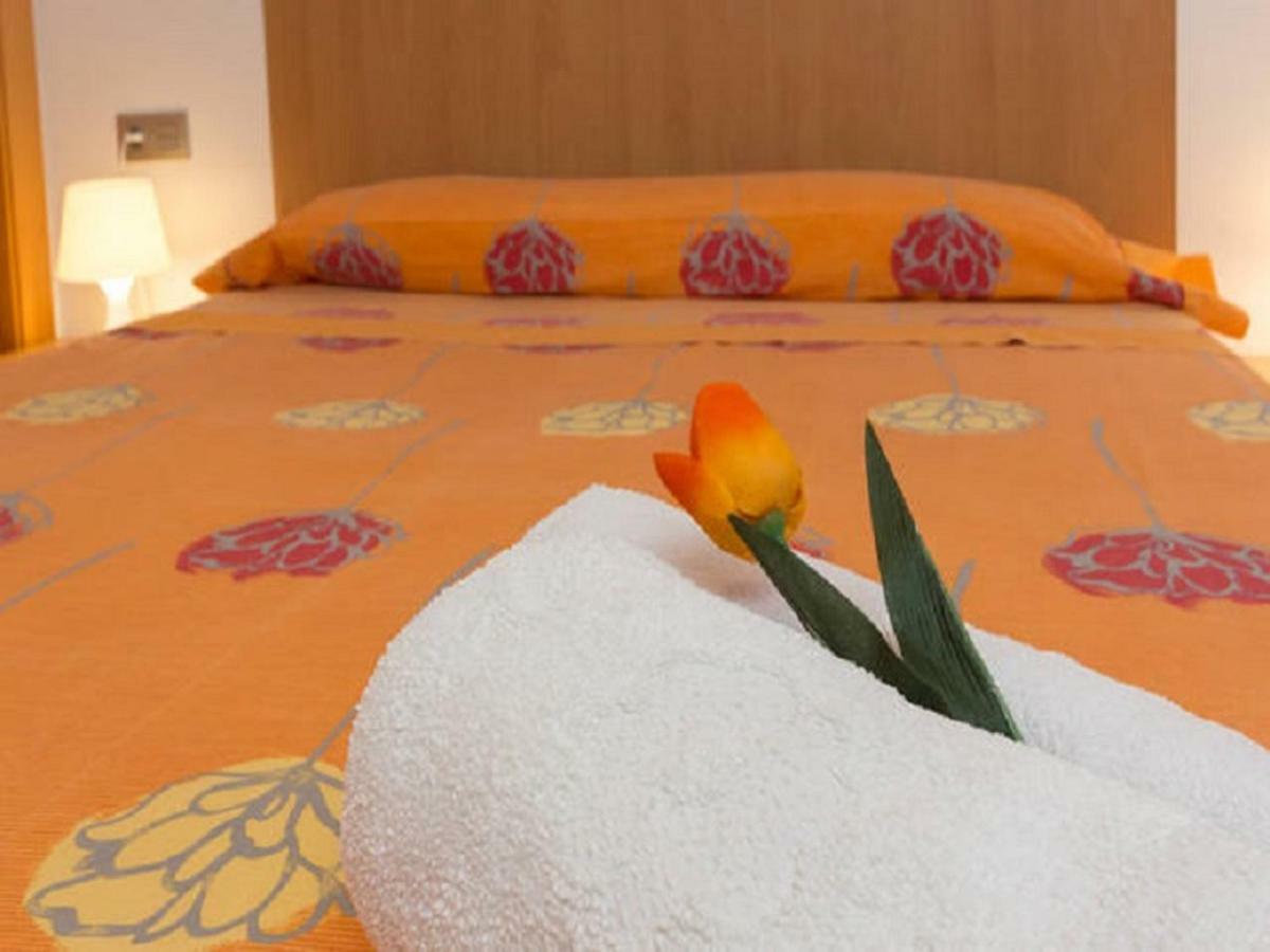Apartamentos Varadero On The Beach La Cala Del Moral Esterno foto
